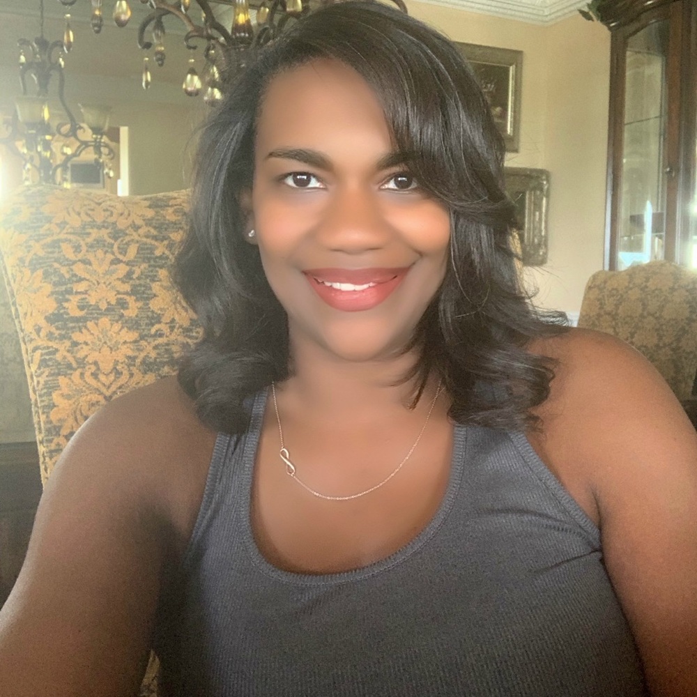 Meet your Posher, Krystle